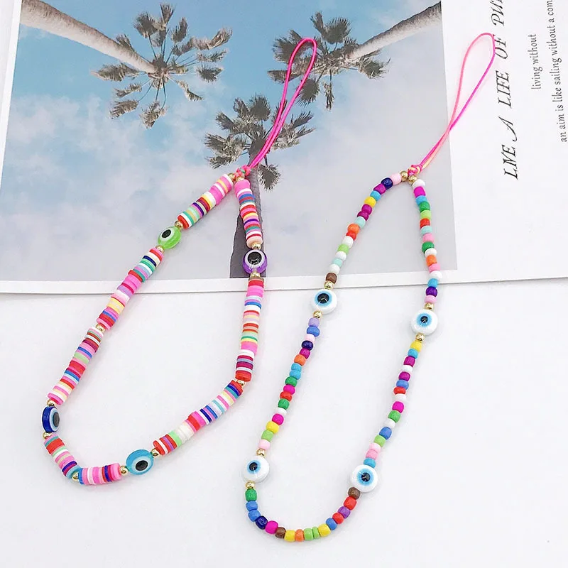 Women Accessories Picture - Akrilik Yıldızlı Aşk Ayılı Telefon Zinciri
