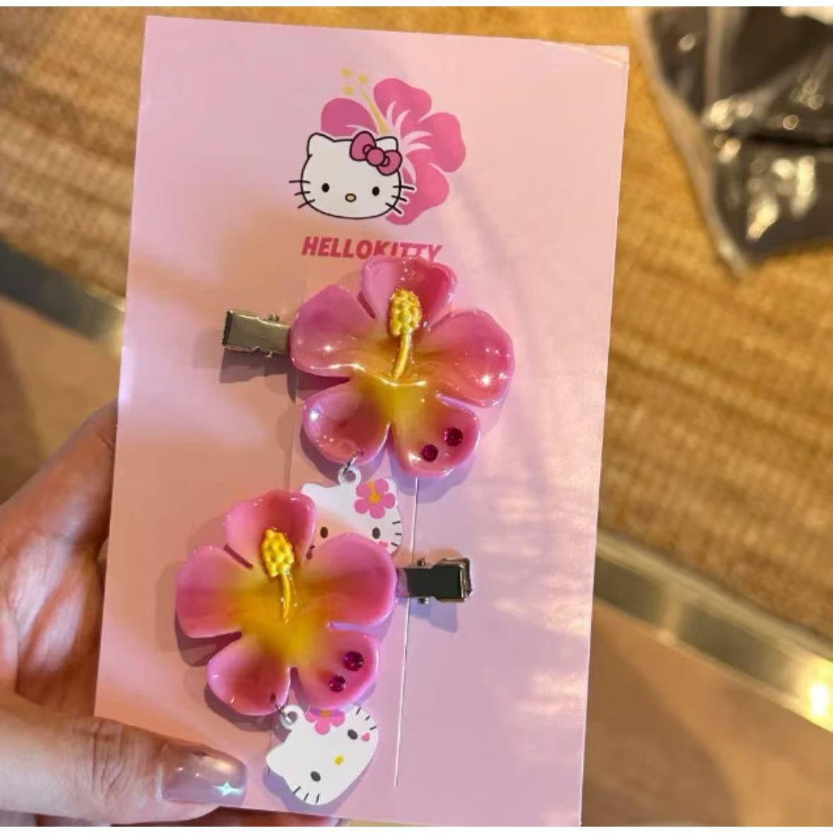 Kawaii Sanrio Hello Kitty Çiçe - Women Accessories On Sale incelemesi ve fiyatı
