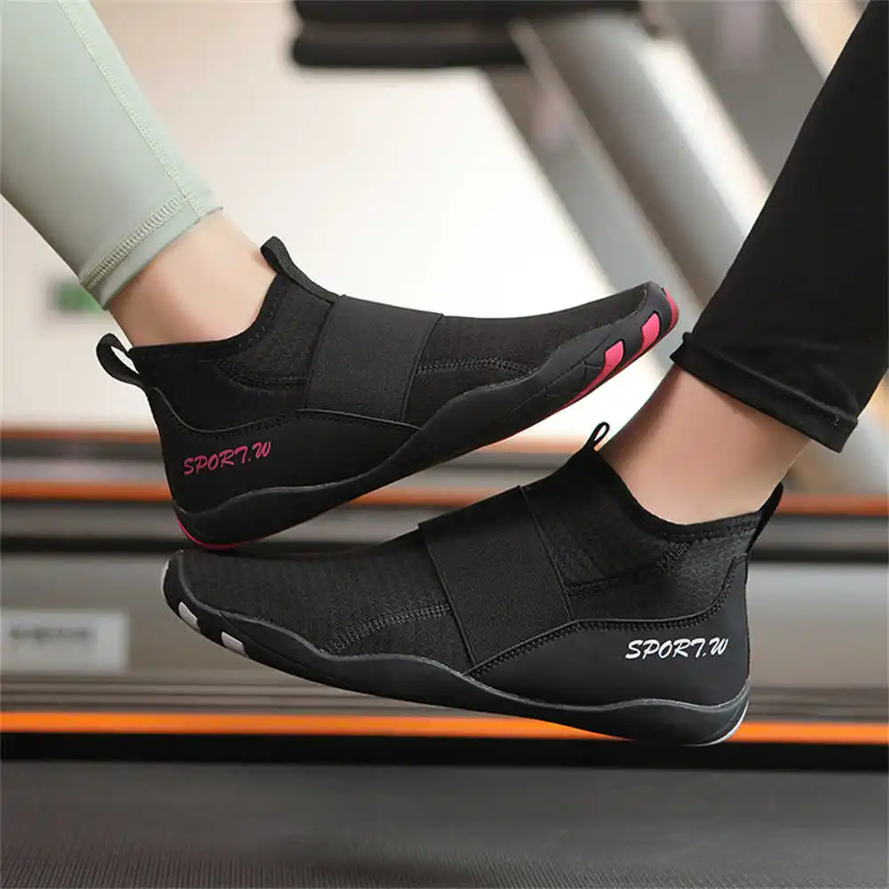Işık Merhaba Üstleri Spor Ayak - Women Accessories Shop Name Ideas incelemesi ve fiyatı
